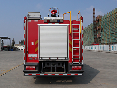 YZR5170GXFSG70/E6型水罐消防車